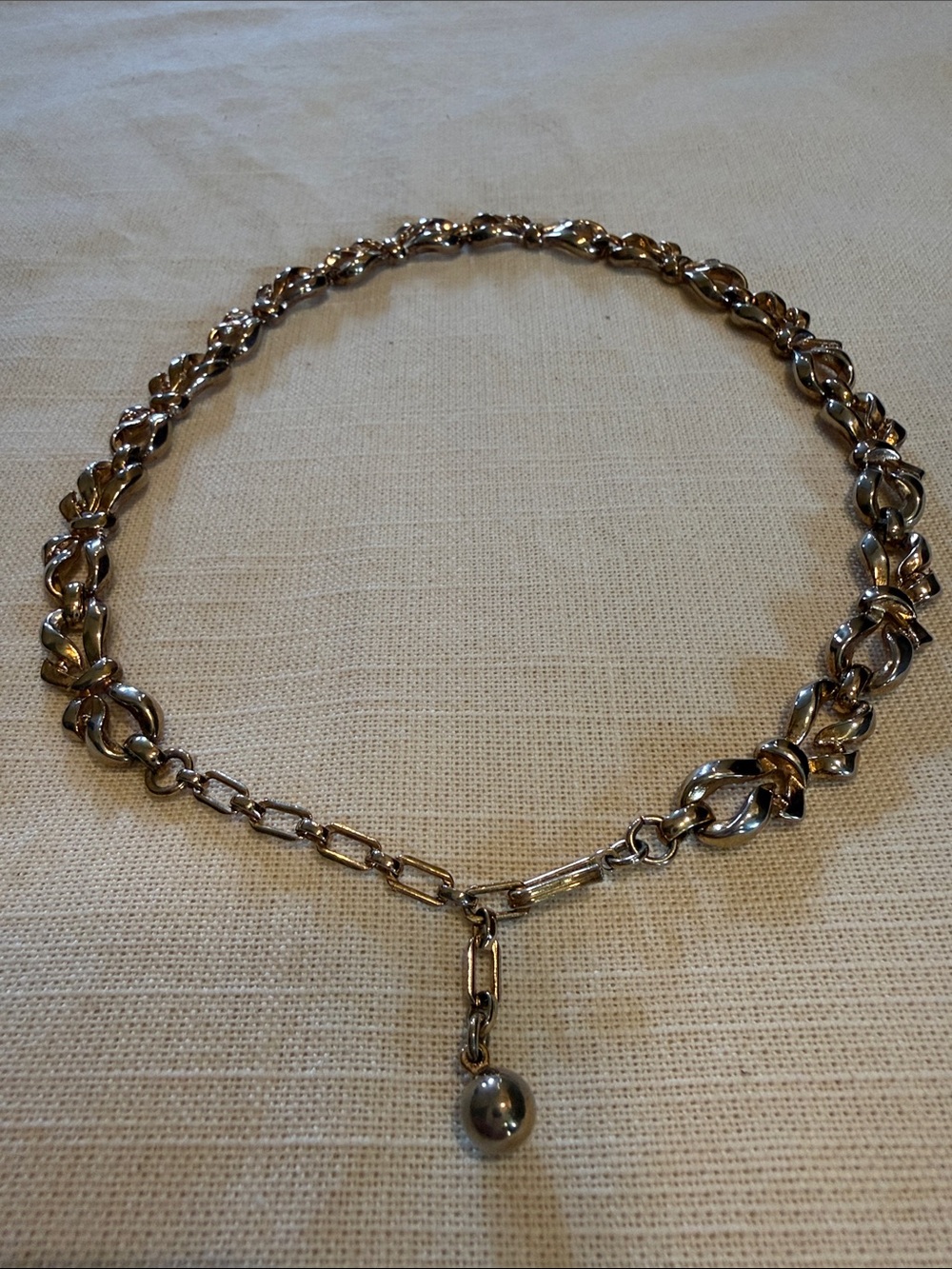 Vintage TRIFARI Ribbon Bow Necklace Gold Tone Collar Choker